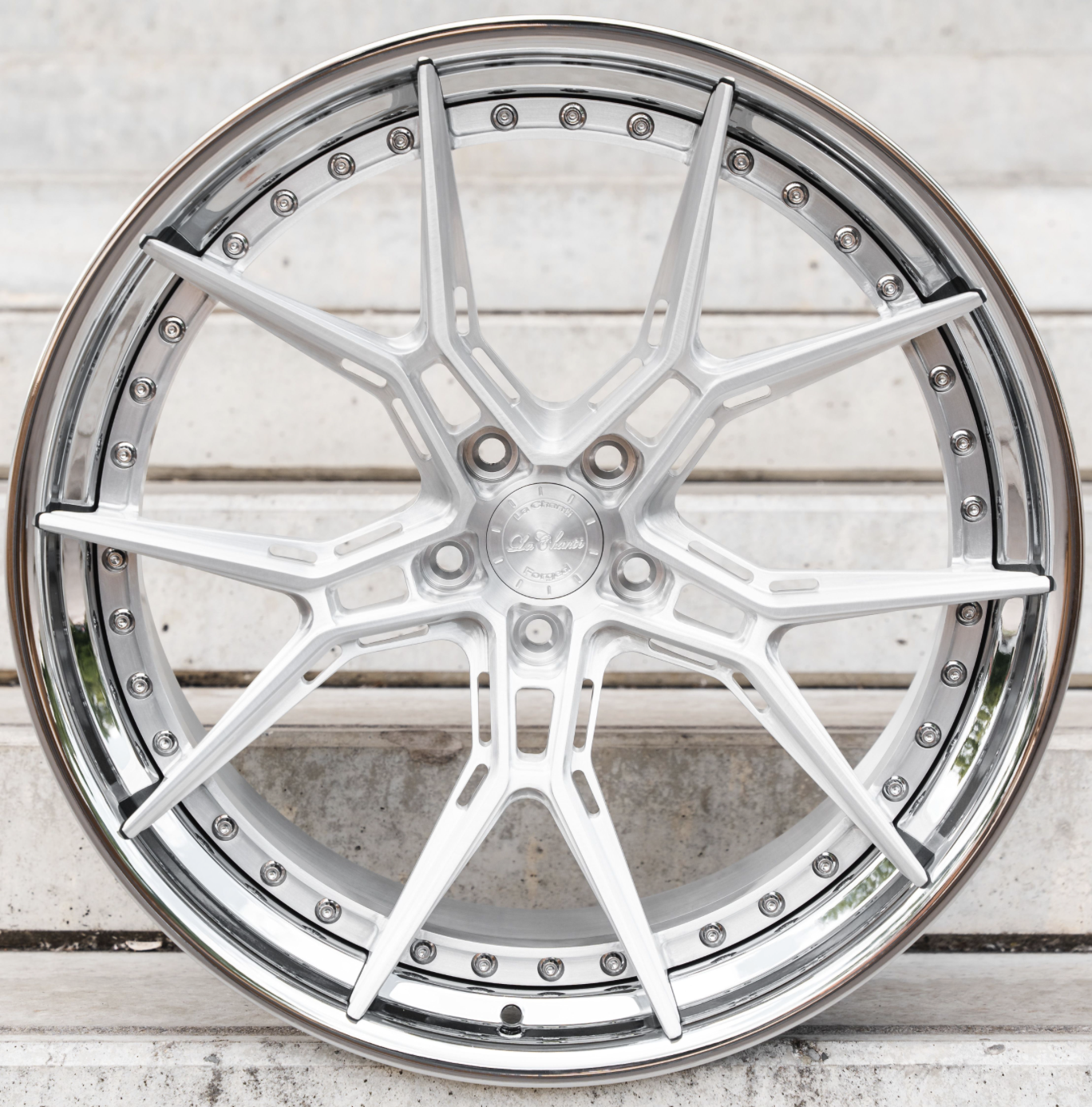 LC-F28 Brushed / Chrome