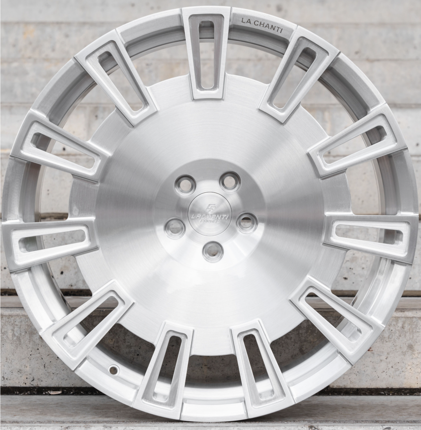 LC-F32 Silber gebürstet