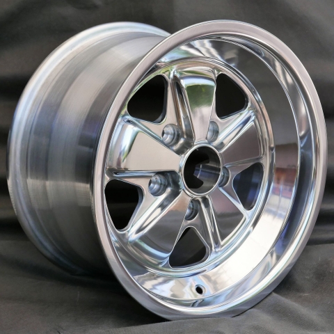 Maxilite 5 Spoke Vollpoliert passend für Porsche 16x9 5x130 hinten