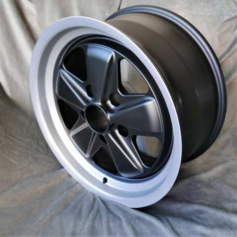Maxilite 5 Spoke Schwarz passend für Porsche 17x8 5x130 hinten