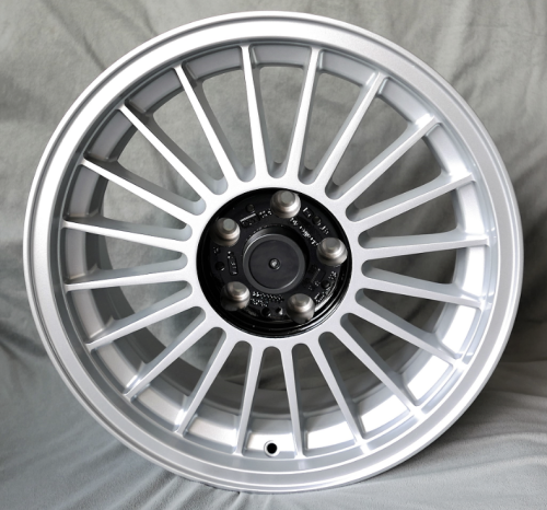 Maxilite Spoke Style passend für BMW 18x8 5x120