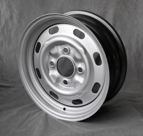 Maxilite Steel Wheel passend für VW 15x5,5 4x130 ET25