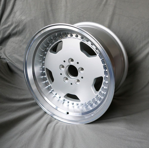 Maxilite Aero 3 fits Mercedes 17x10 5x112 OS17