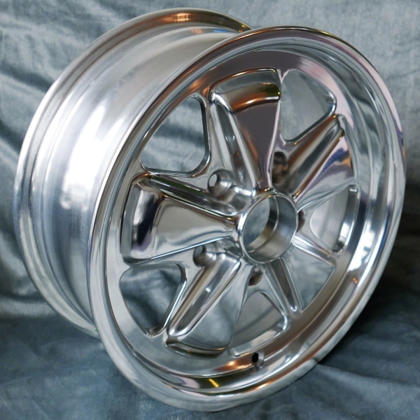 Maxilite 5 Spoke Vollpoliert passend für Porsche 15x6 5x130