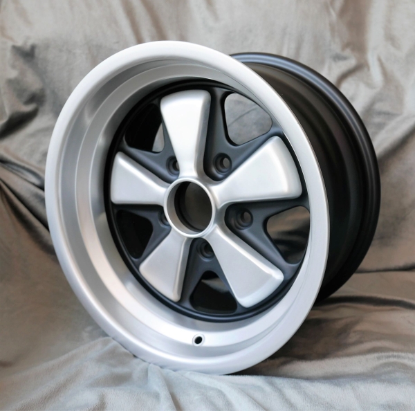 Maxilite 5 Spoke eloxiert passend für Porsche 15x8 5x130 hinten
