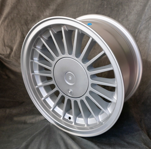 Maxilite Spoke Style passend für BMW 16x8 5x120
