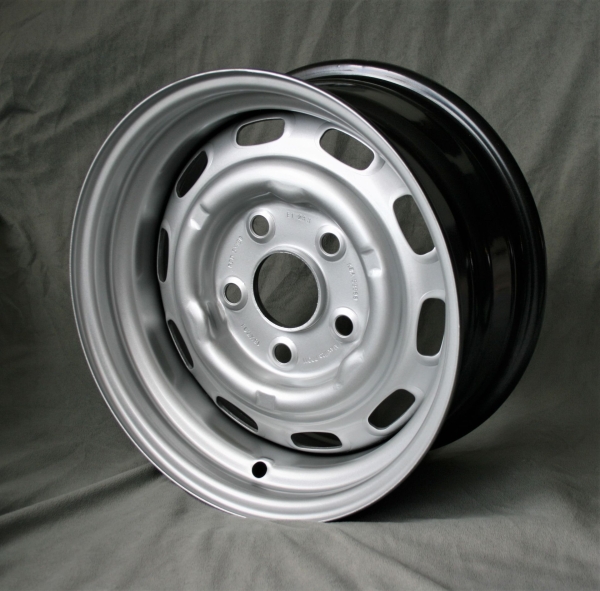 Maxilite Steel Wheel passend für Porsche 15x7 5x130