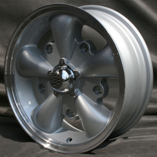 Maxilite EMPI Style passend für VW 15x5,5 5x205