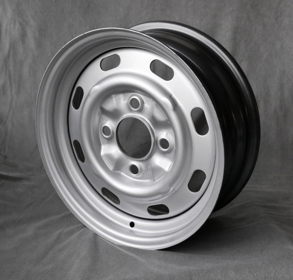 Maxilite Steel Wheel passend für VW 15x5,5 4x130 ET34