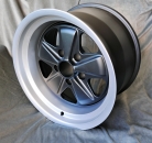 Maxilite 5 Spoke Schwarz passend für Porsche 17x10 5x130 hinten